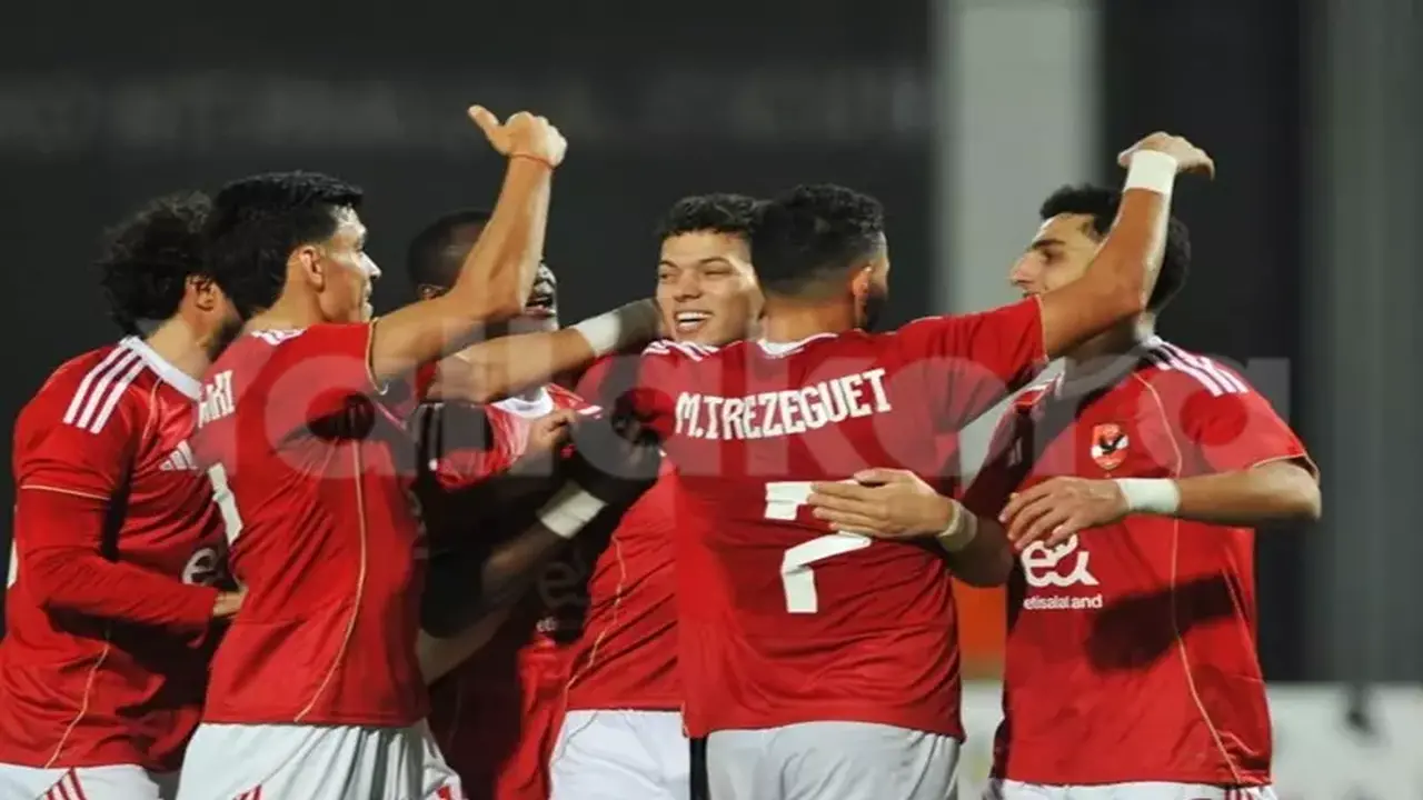 القنوات الناقلة لمباراة الأهلي والجيش الملكي: جدول البث ومواعيد العرض الحصرية